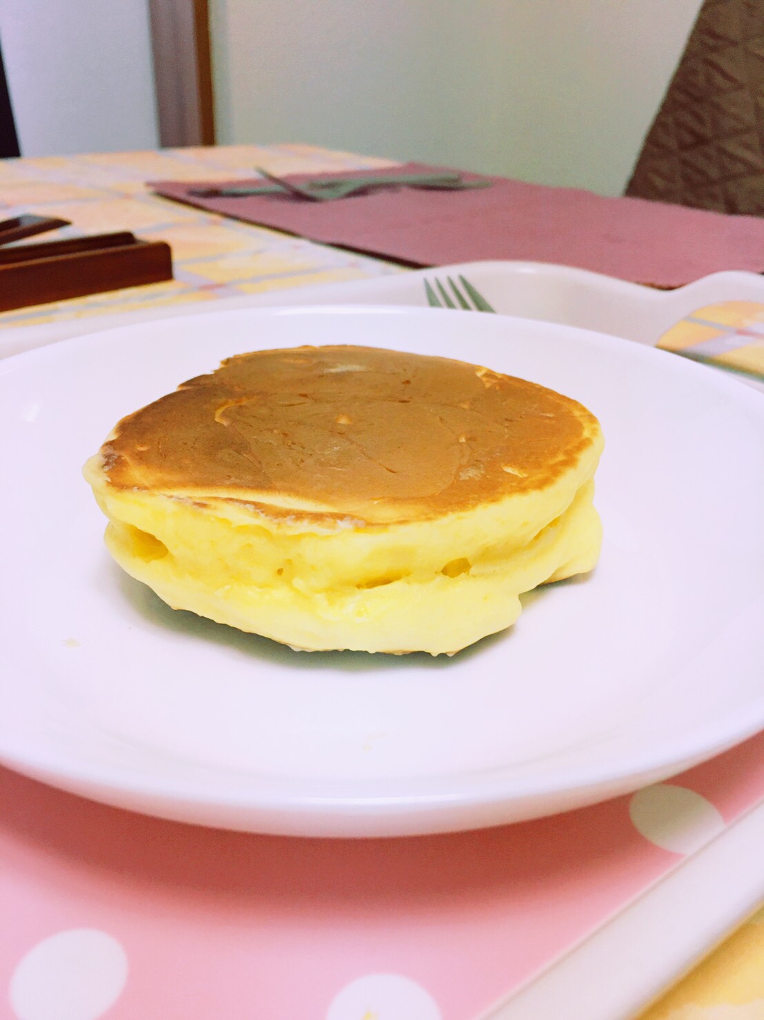 ヨーグルト&二度入れがコツ☆厚めのホットケーキ