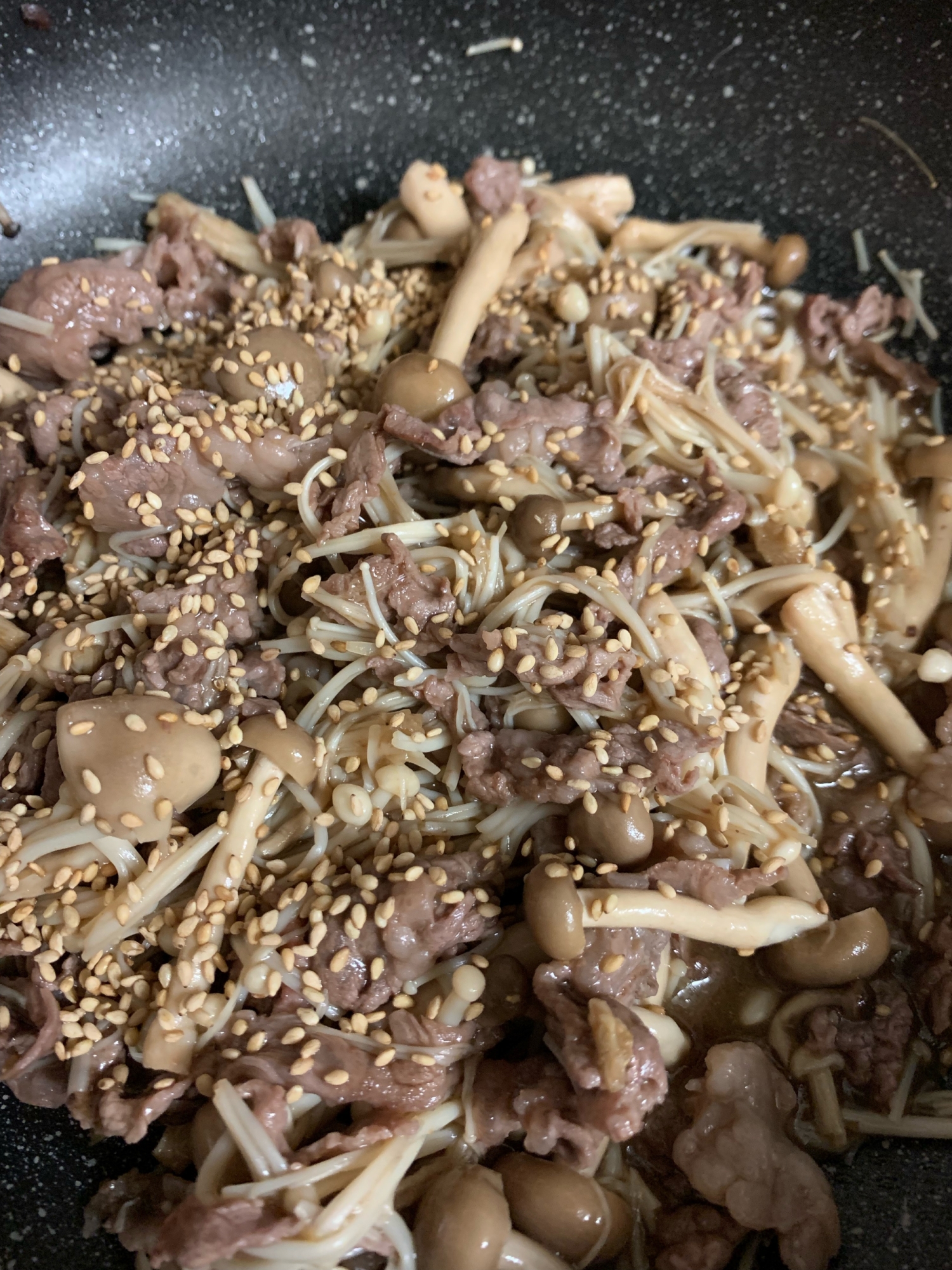 めっちゃ簡単！ご飯がすすむキノコ炒め