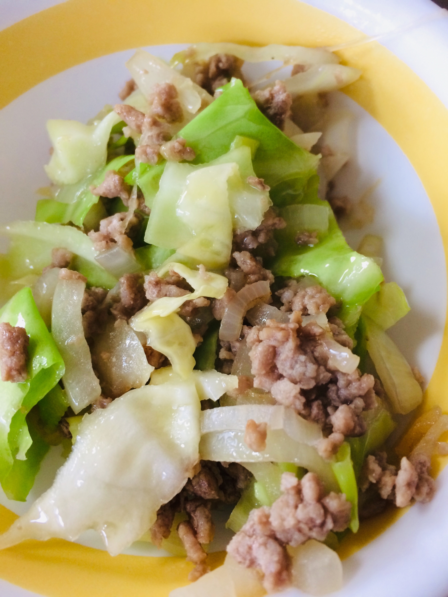 合挽肉とキャベツの炒め物