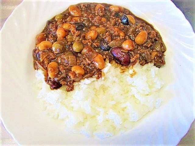 簡単☆蒸しサラダ豆の豆カレー