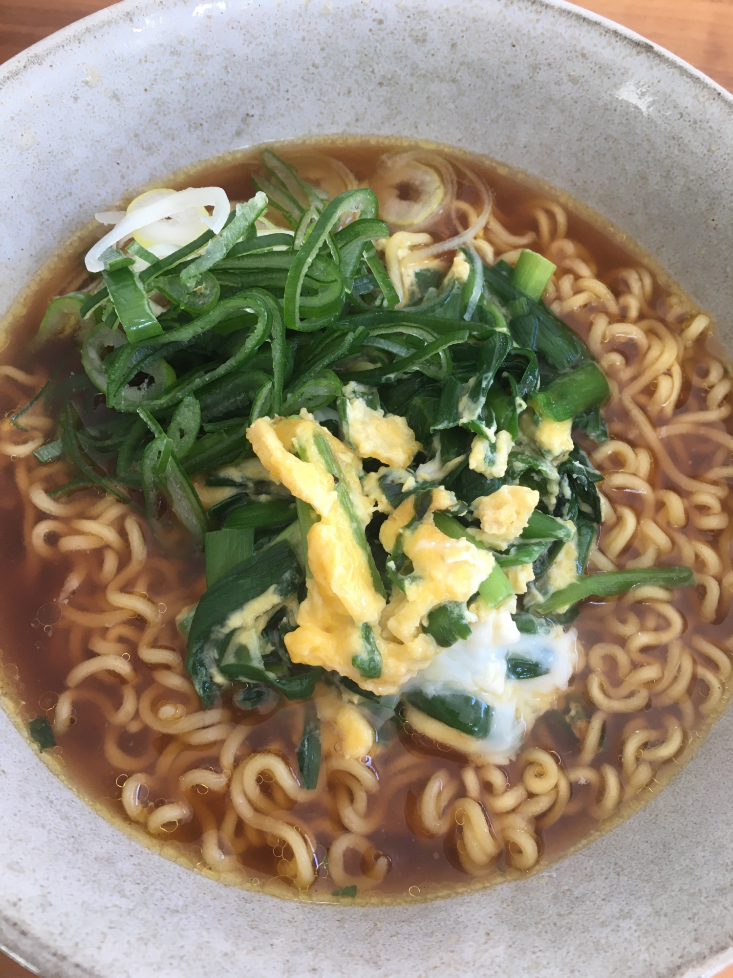 ニラ卵のラーメン