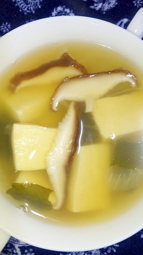 簡単!高野豆腐と椎茸のこくうまスープ