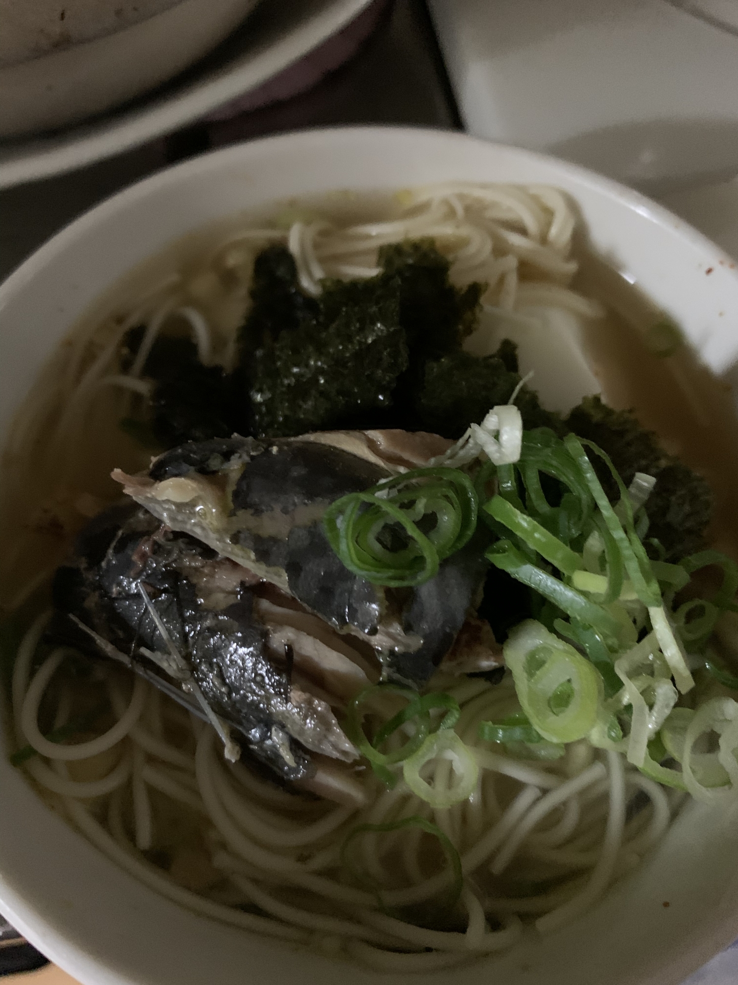 鯖缶と卵の生姜煮麺