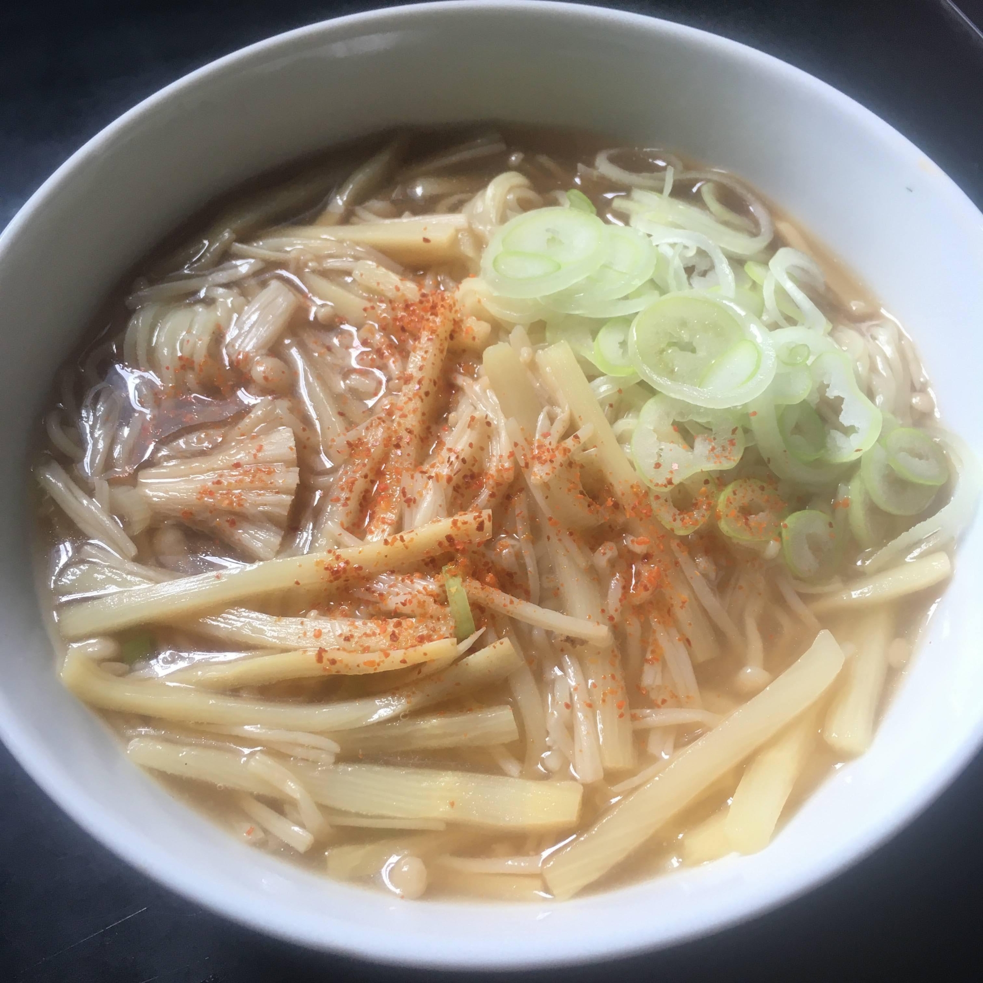 えのき、たけのこの醤油ラーメン