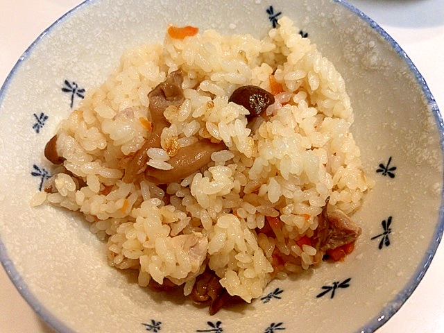 きのこ釜飯の素で作る☆簡単鶏飯