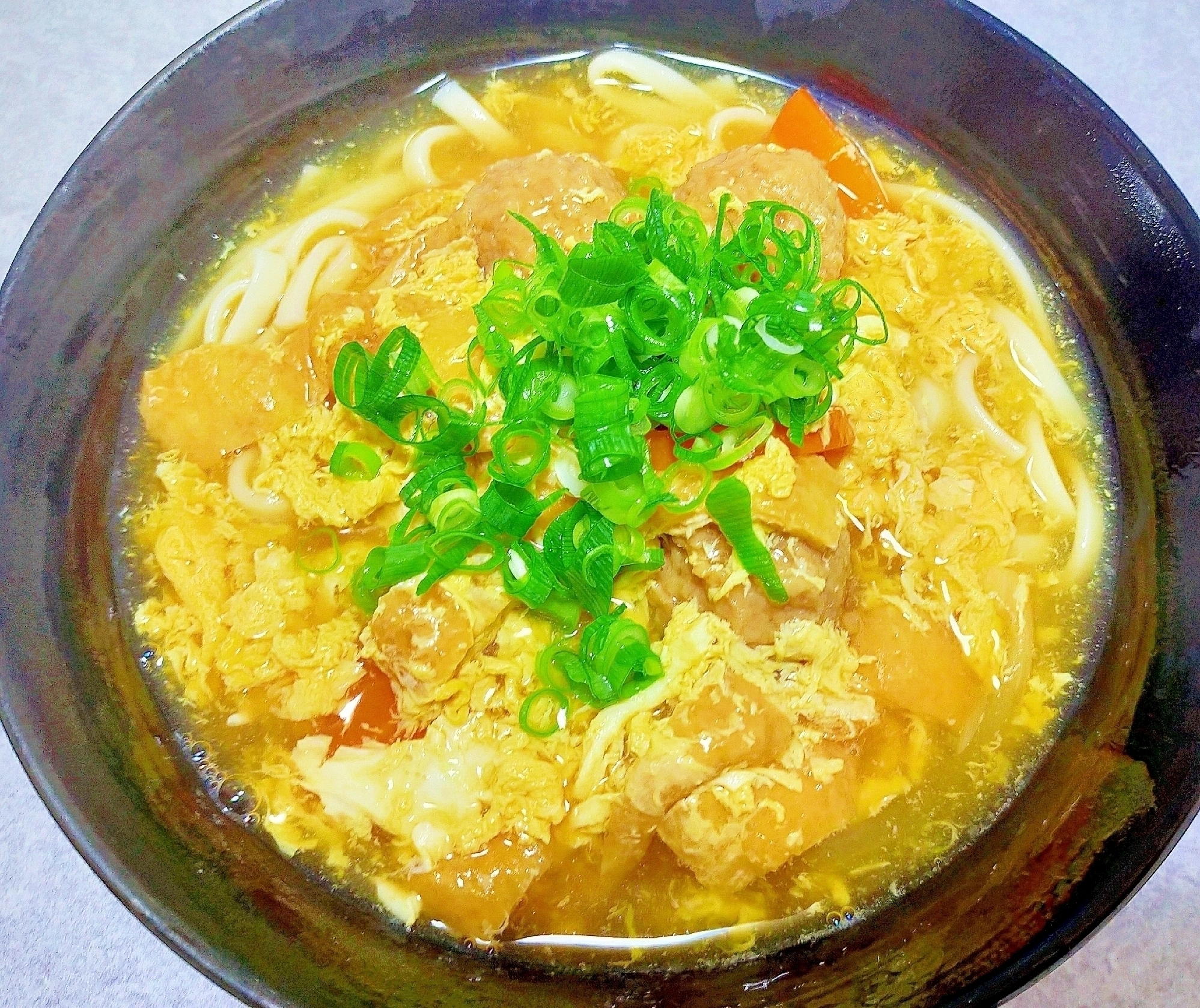 優しい味わい♪肉団子と野菜のかきたまうどん