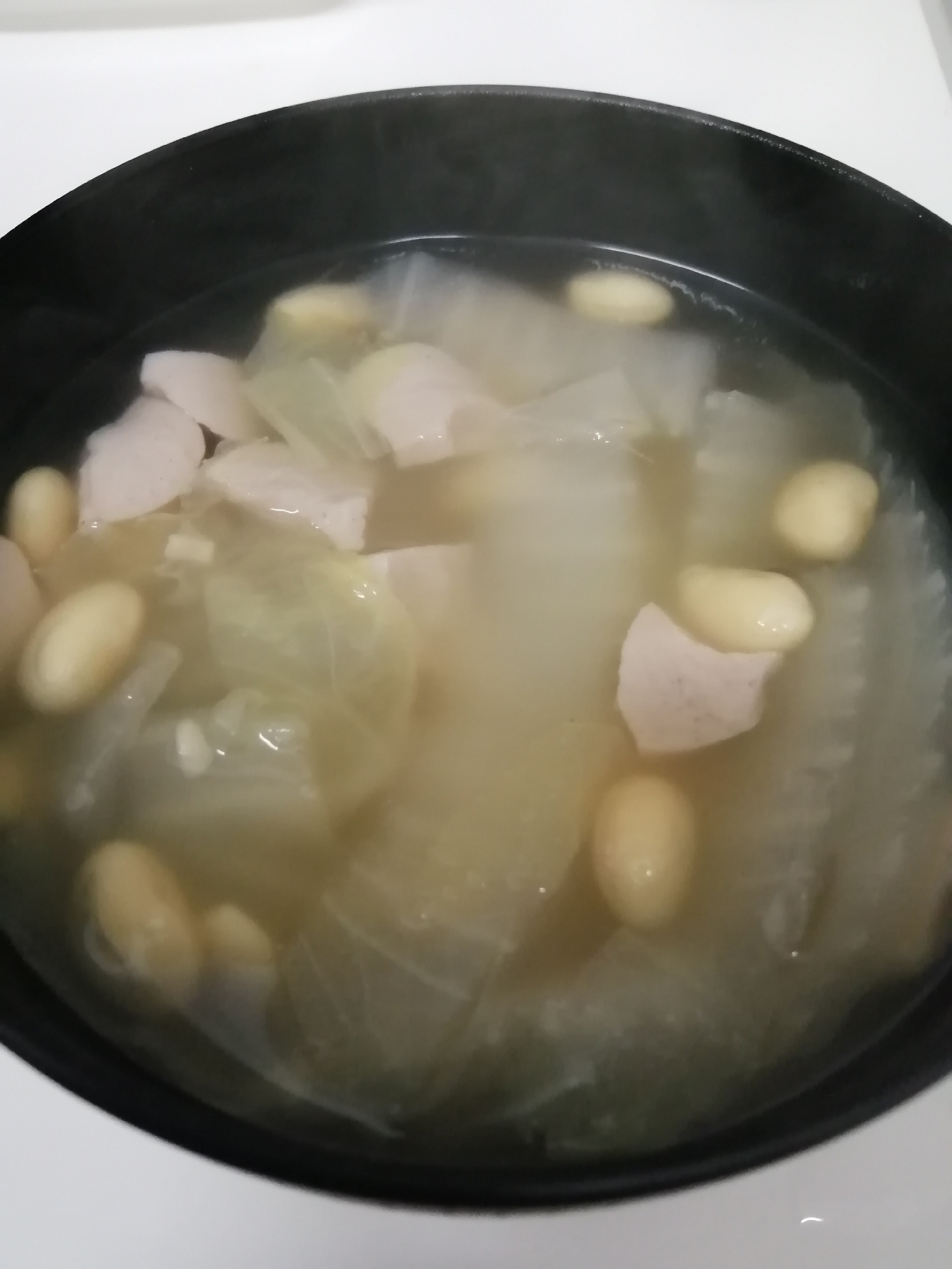 白菜と大豆の生姜スープ