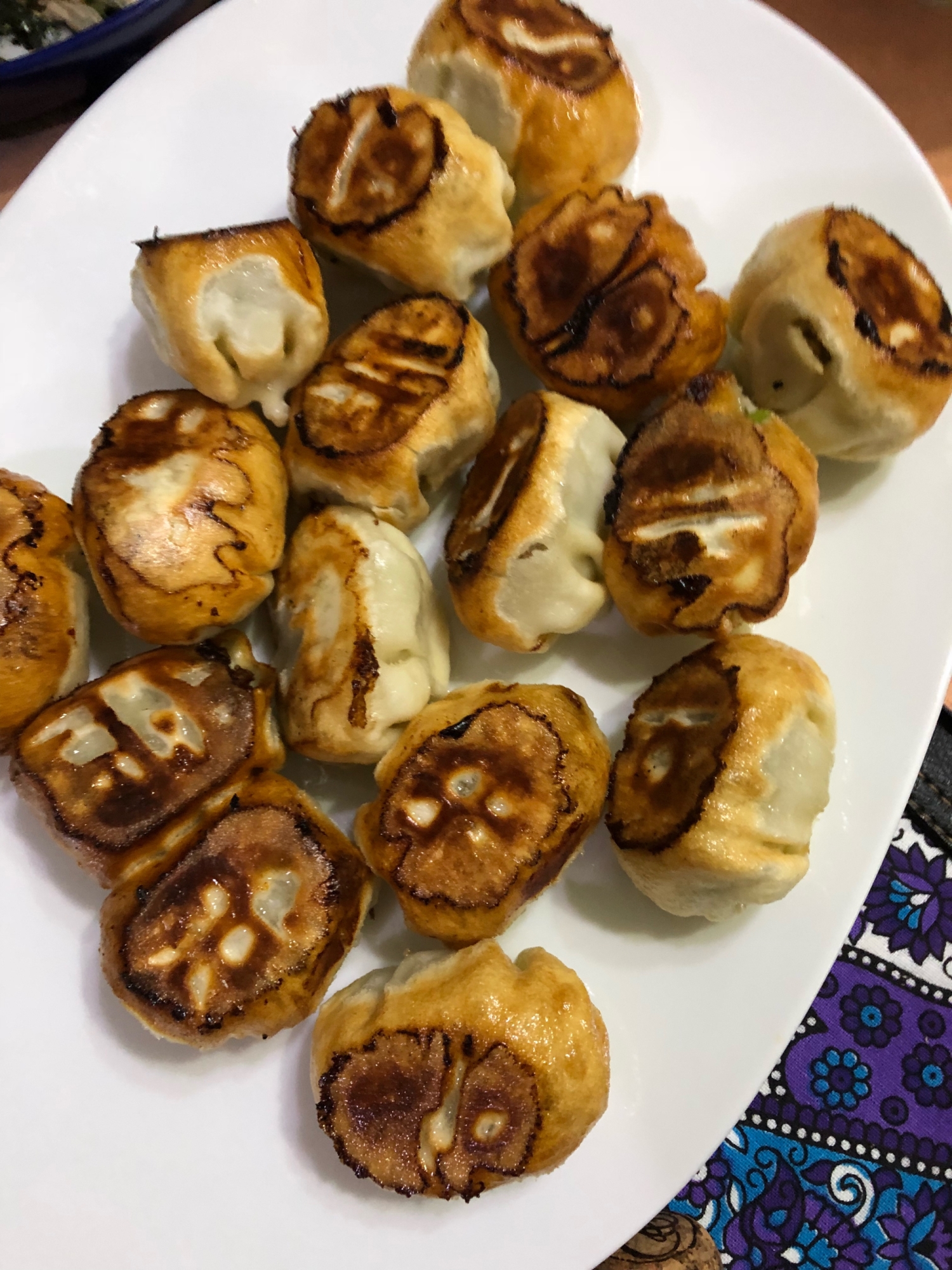 ホワイト餃子の焼き方^ - ^