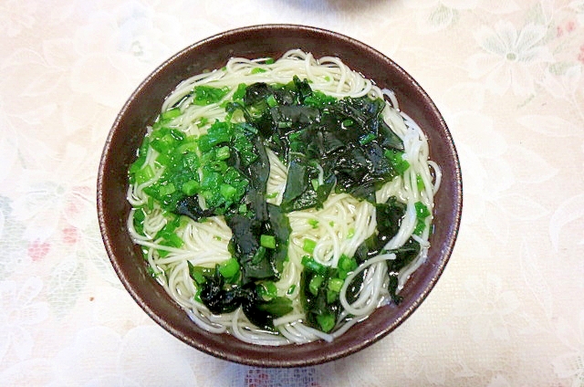 わかめにゅう麺