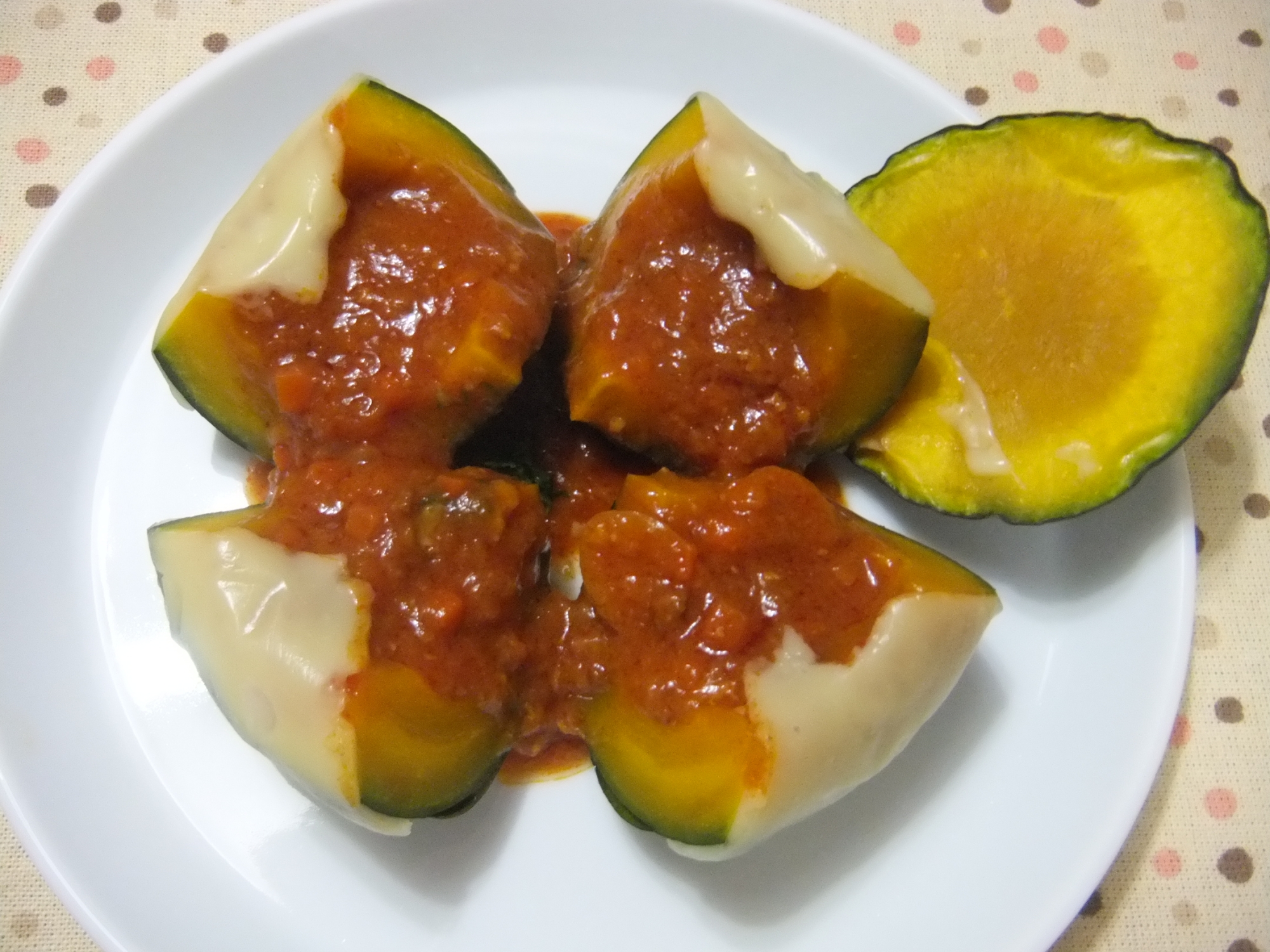 ミニかぼちゃ丸ごと 簡単グラタン レシピ 作り方 By くろちゃん01 楽天レシピ