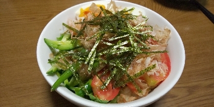 懐かしのガストのサラダうどん♪野菜たっぷりで頂きました。美味しかったです。ありがとうございました！