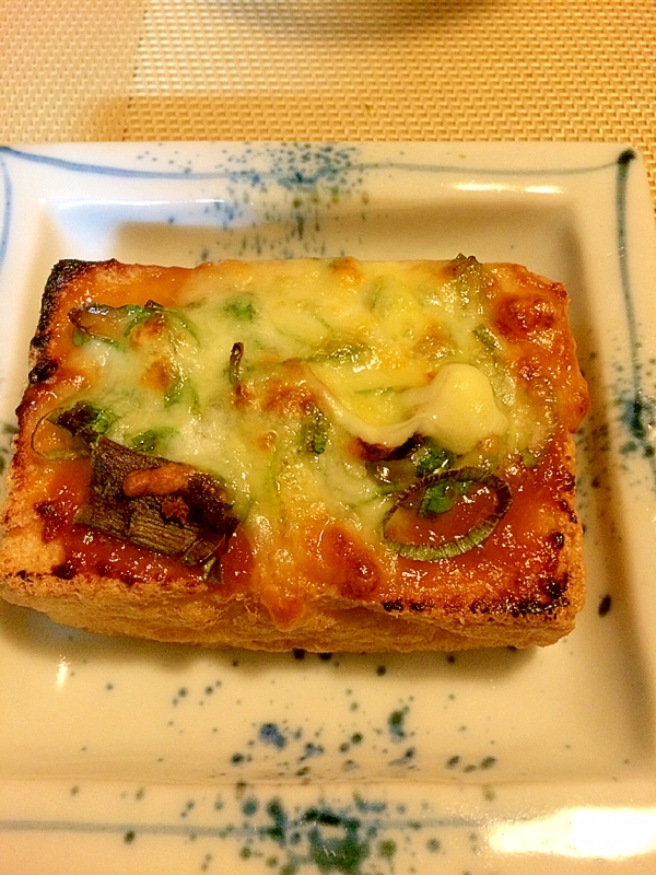 簡単に&おつまみ☆厚揚げの味噌チーズ焼き