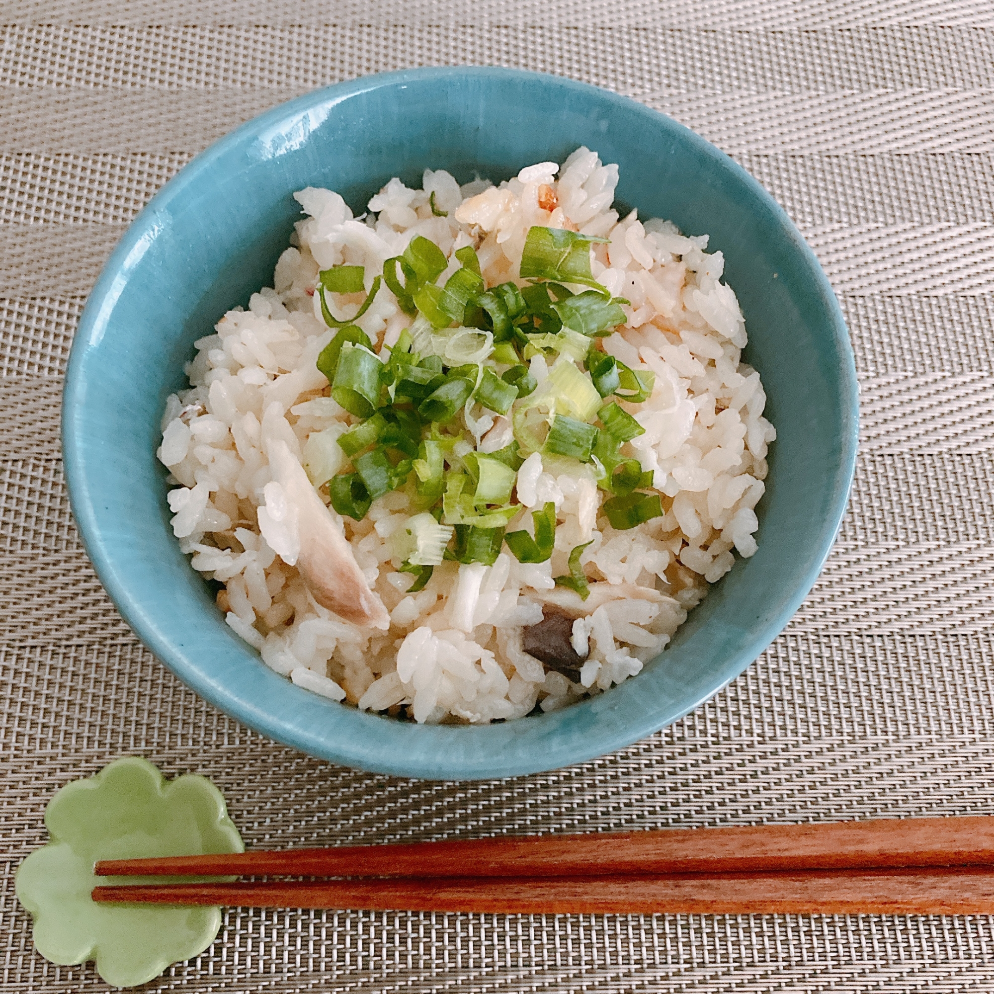 【炊飯器で作る】鯛のあらで鯛めし♪