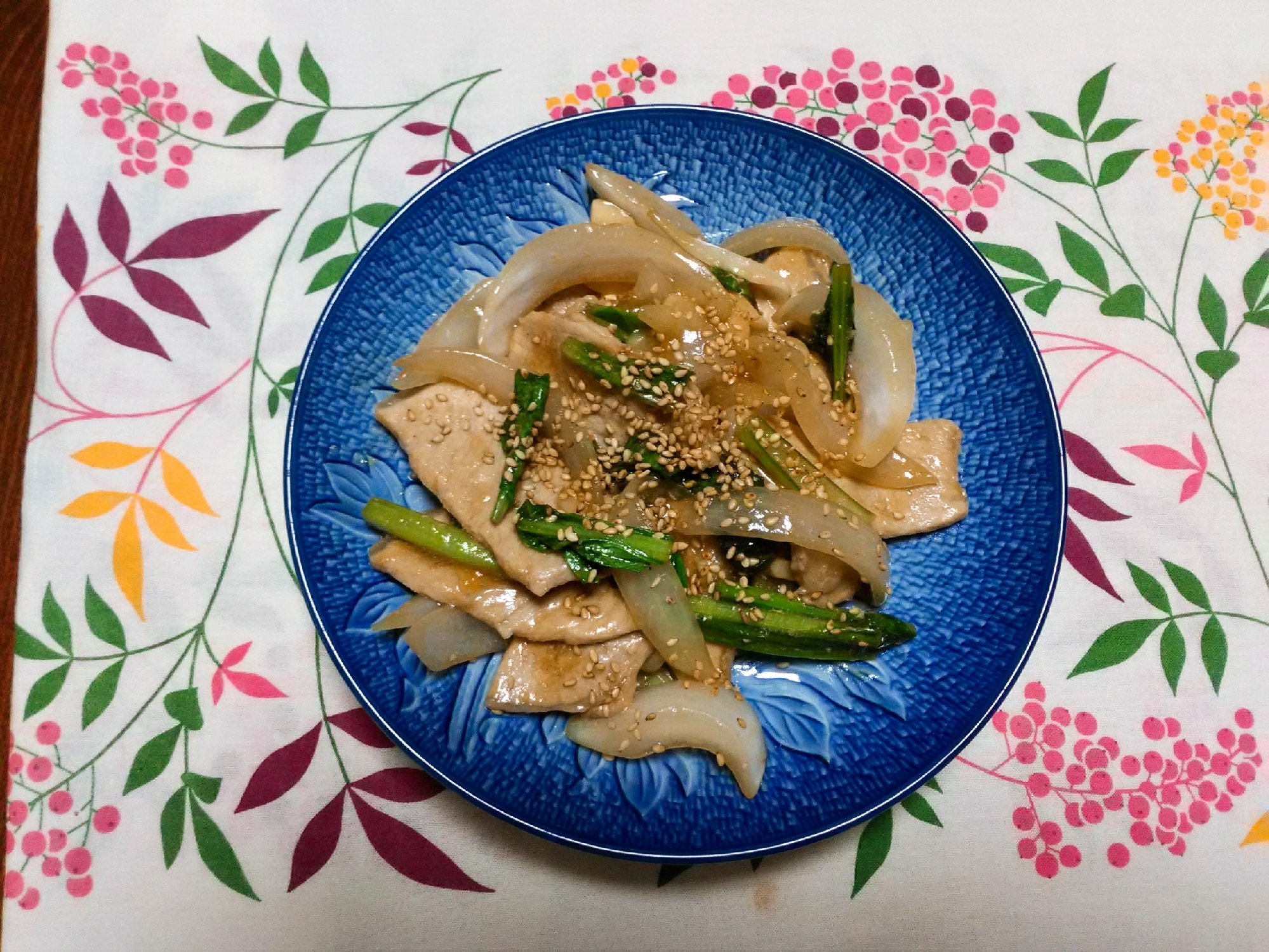 豚肉と小松菜と玉ねぎの中華炒め