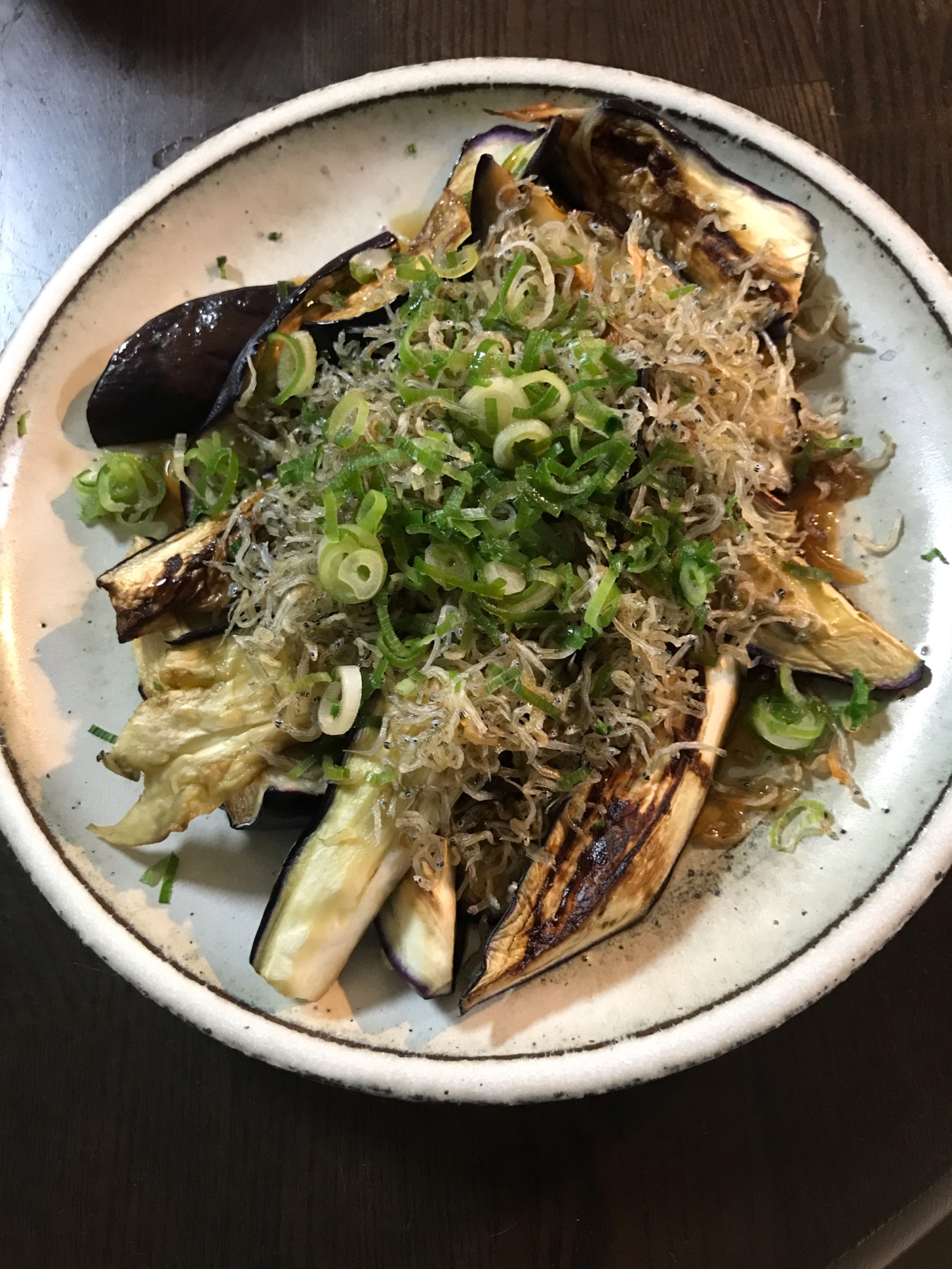 焼き茄子のカリカリじゃこがけ