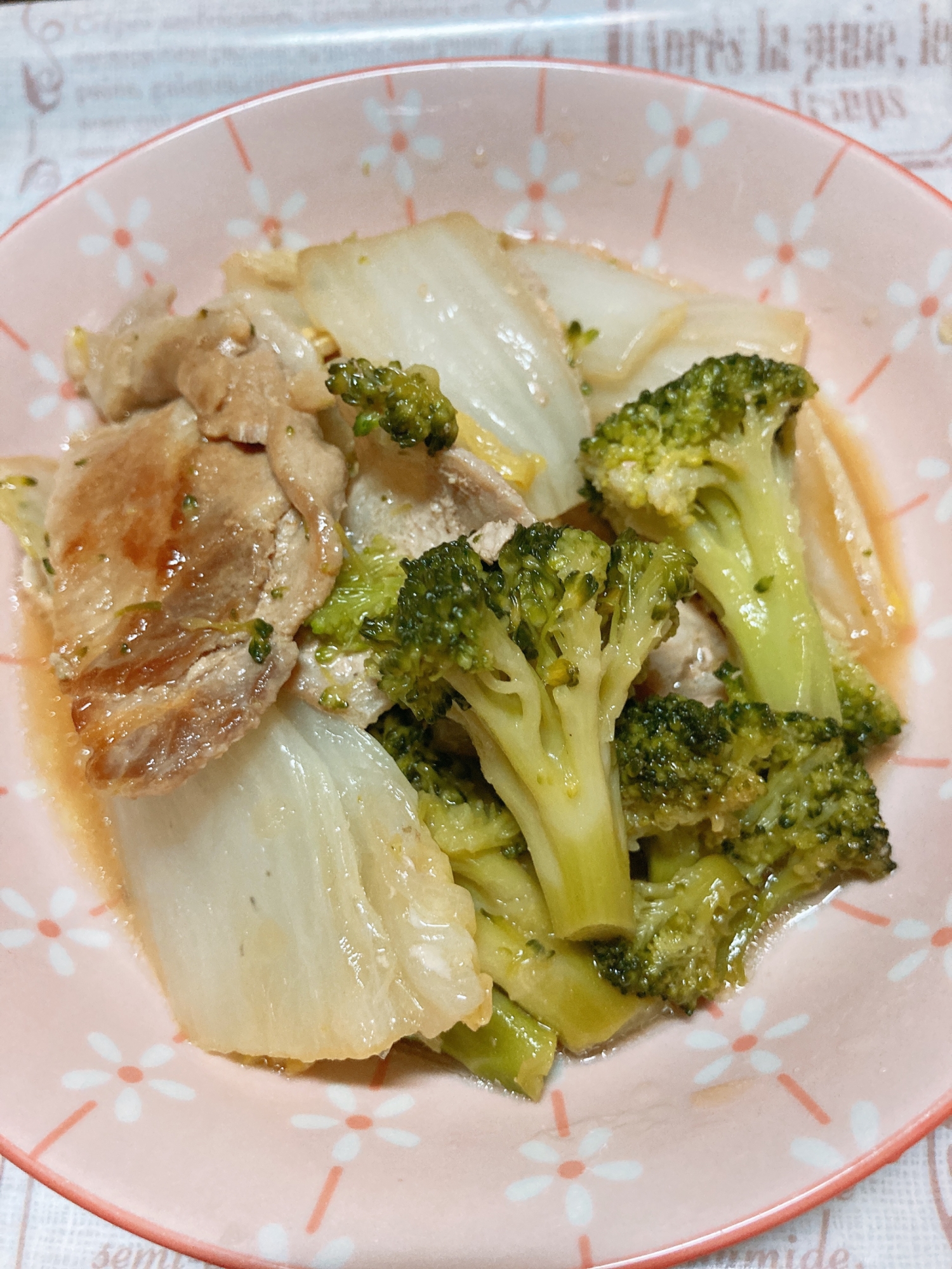 豚肉、白菜、ブロッコリーのシンプル中華炒め