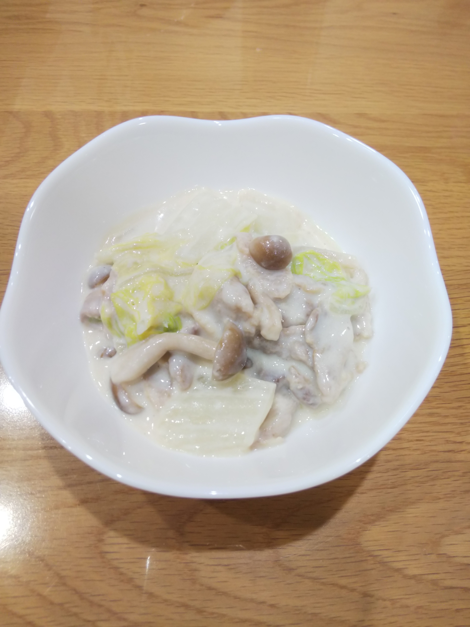 味噌がミソ！豚肉と白菜の和風クリーム煮