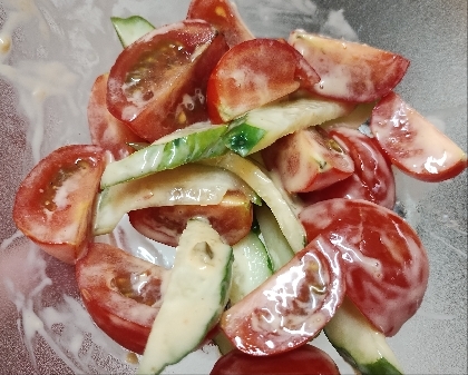 アイコトマトと夏野菜のサラダ