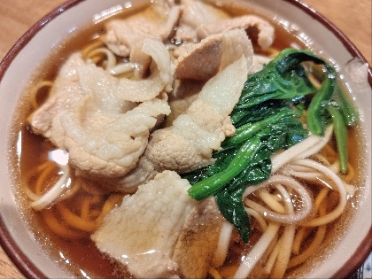 温かい肉そば