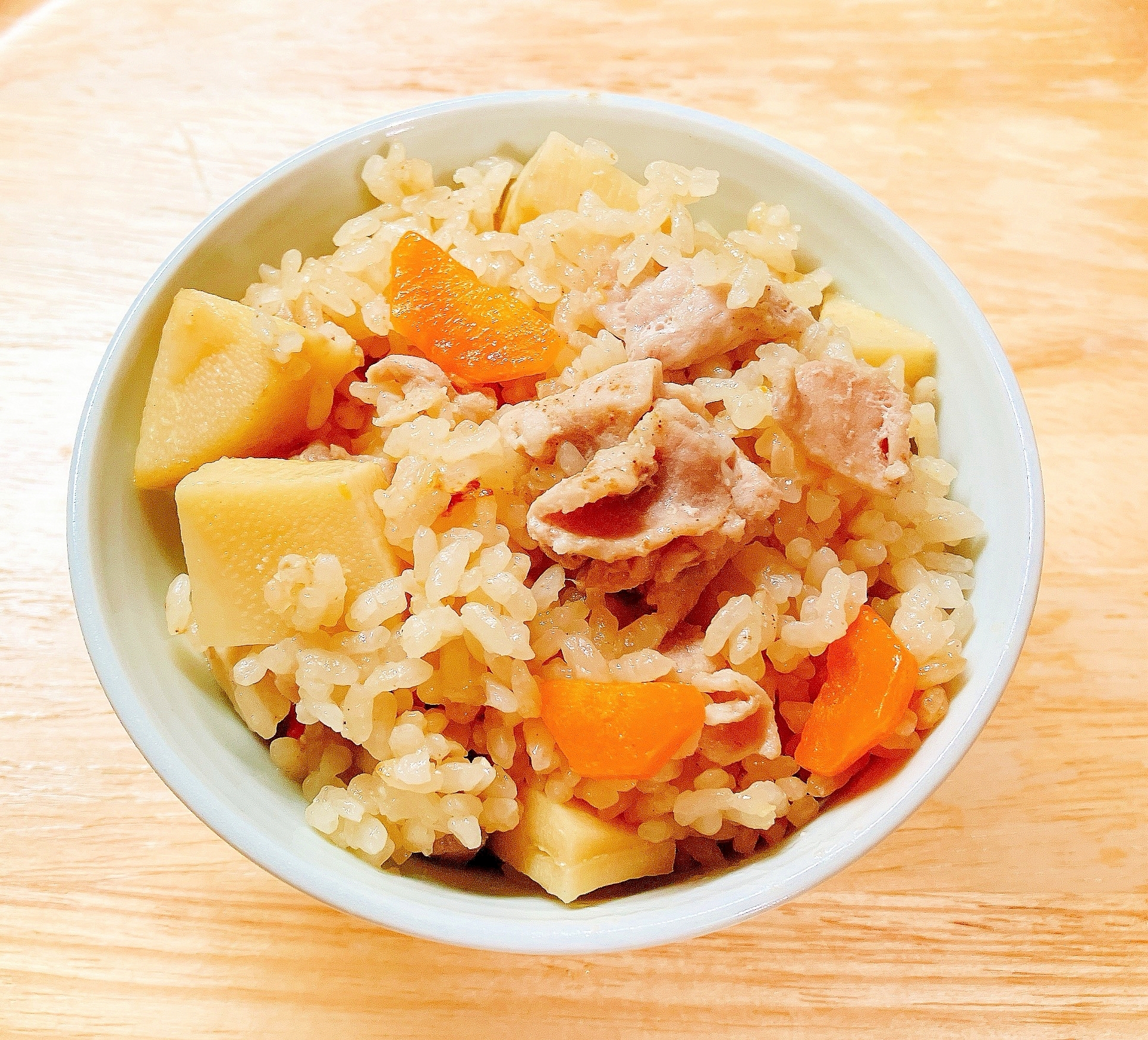 タケノコと豚肉の炊き込みご飯