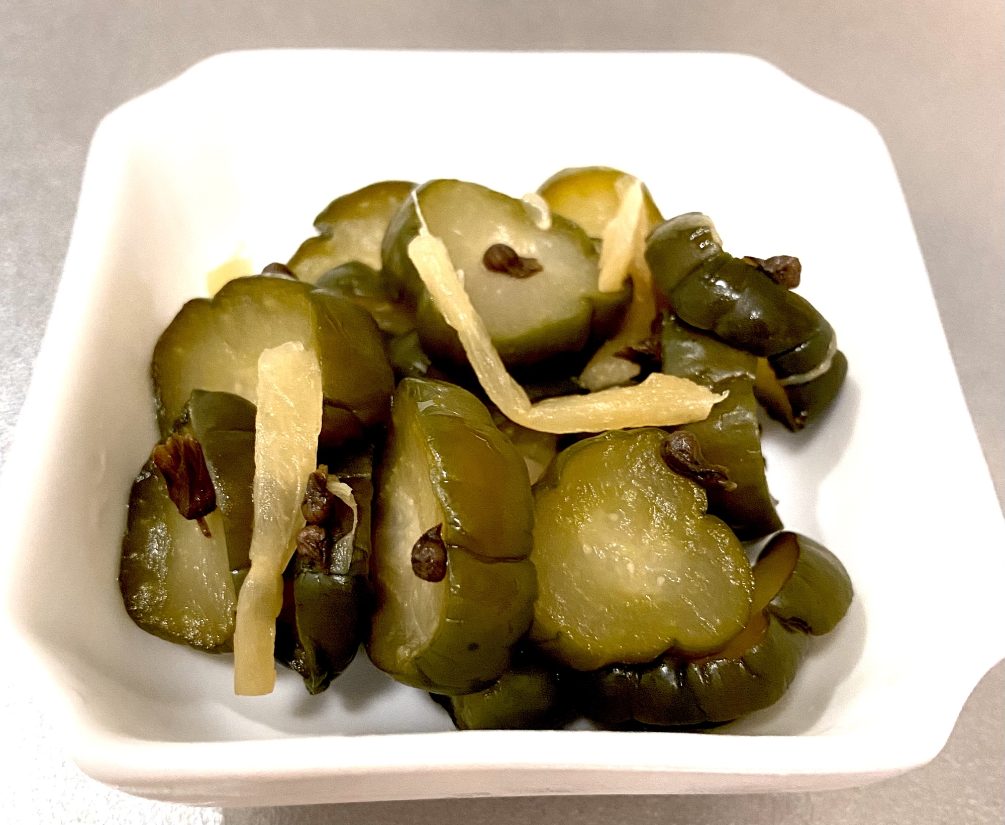 シソの実生姜入り胡瓜のパリパリ漬け