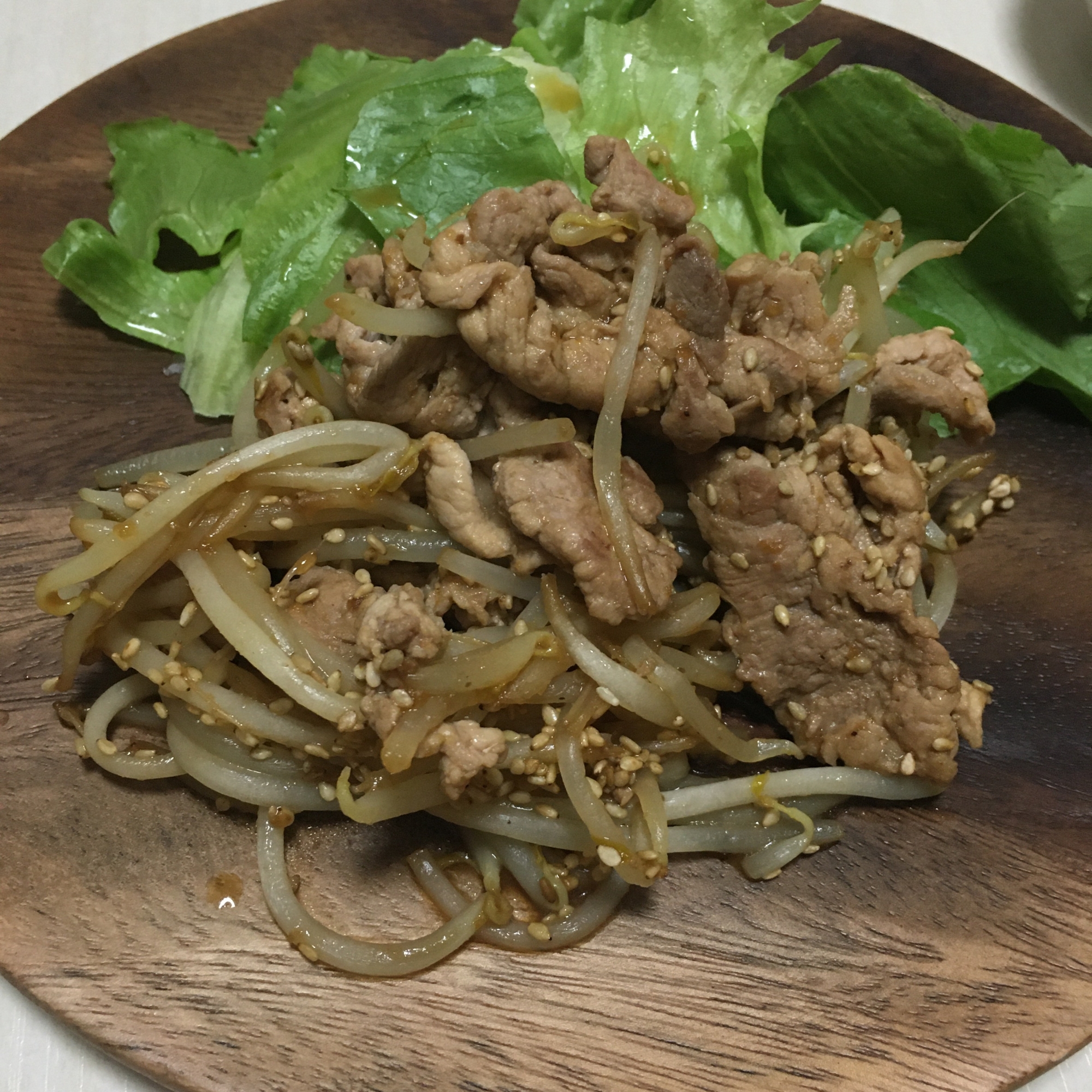 焼肉のたれ味の「もやしと豚こま肉炒め」