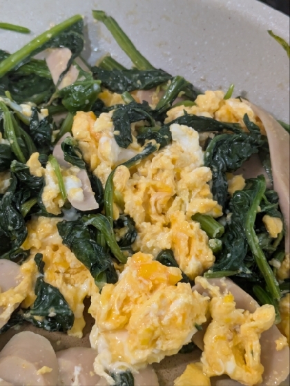 簡単でうまい！ほうれん草の卵炒め