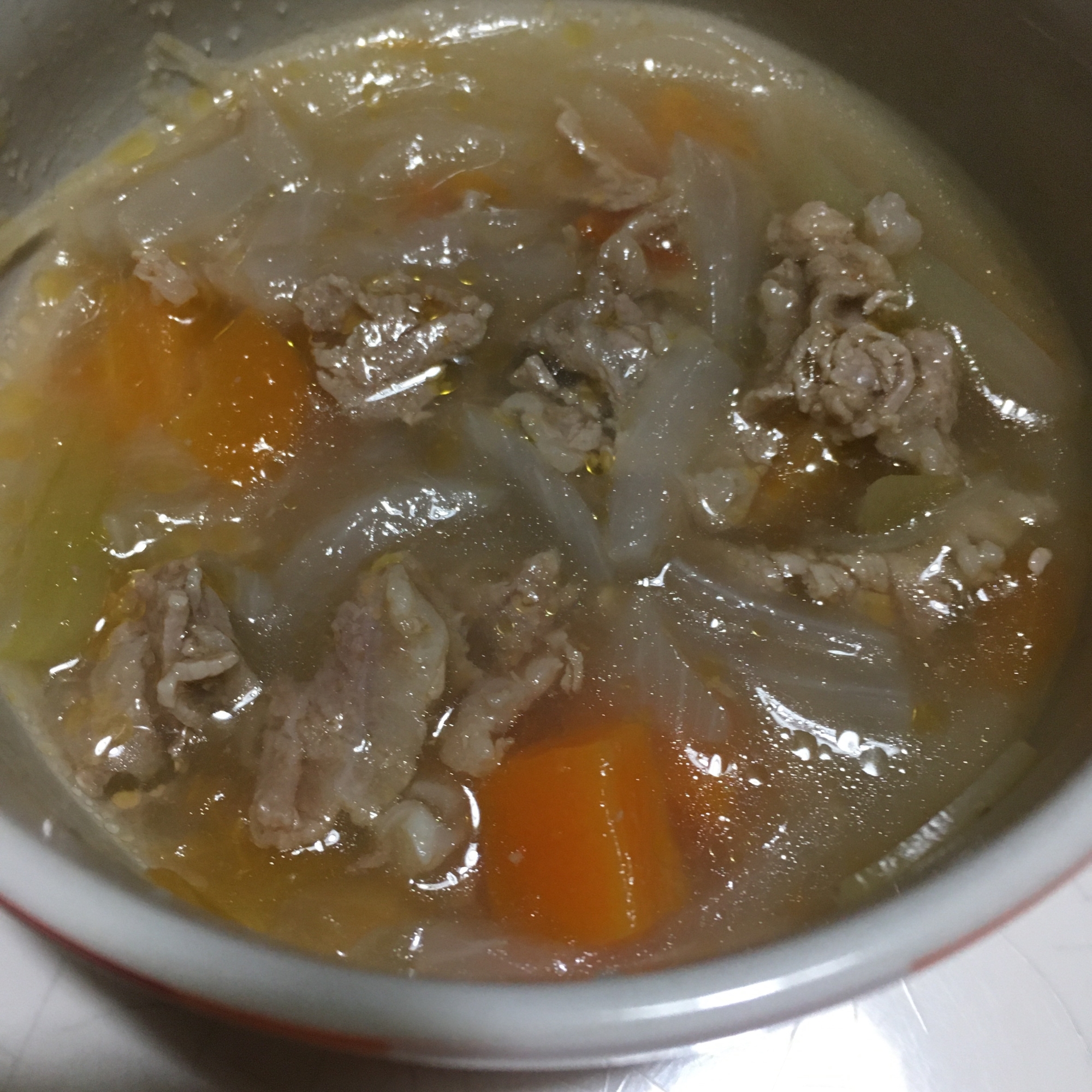 離乳食完了期 にんじんと玉ねぎと牛肉のやわらか煮 レシピ 作り方 By りし 楽天レシピ