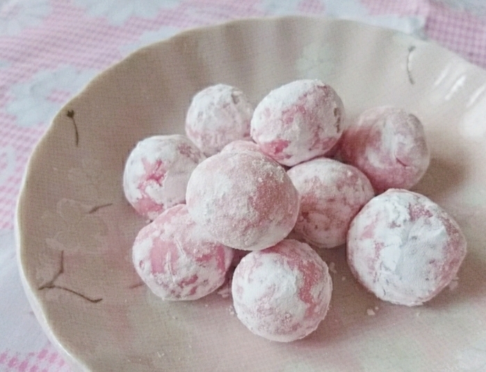 甘くて可愛い ストロベリートリュフ レシピ 作り方 By きけ 楽天レシピ 甘くて可愛い ストロベリートリュフ レシピ 作り方 By きけ 楽天レシピ