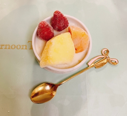 yuki2244さん♡冷凍フルーツ常備です ୧⃛(> ◡< ͈ ) ୨⃛‎冷たいデザートに作りました✧˖°可愛いレシピをありがとうございます♪◕‿ ◕ ॣ♡