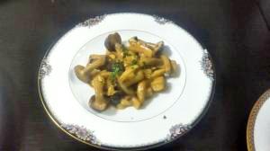 おつまみにもぴったりキノコのにんにくカマンベール