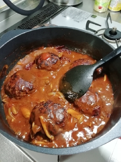 デミグラスだけよりトマト缶も入れた方が好みでした♪美味しかったです。