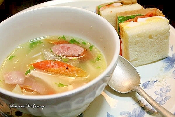 豆腐と野菜のスープ