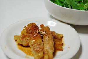 巻くだけ簡単大根と豚肉炒め