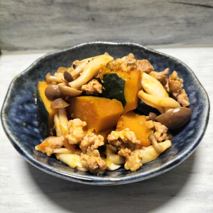 ストウブ17㌢〜かぼちゃと豚ひき肉の煮物