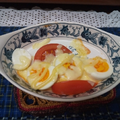 ゆで卵＊トマトのマヨネーズ＊チーズ焼き