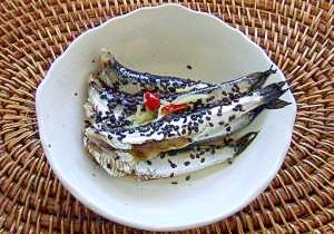 春が旬！　骨まで柔らか、シコイワシの酢漬け