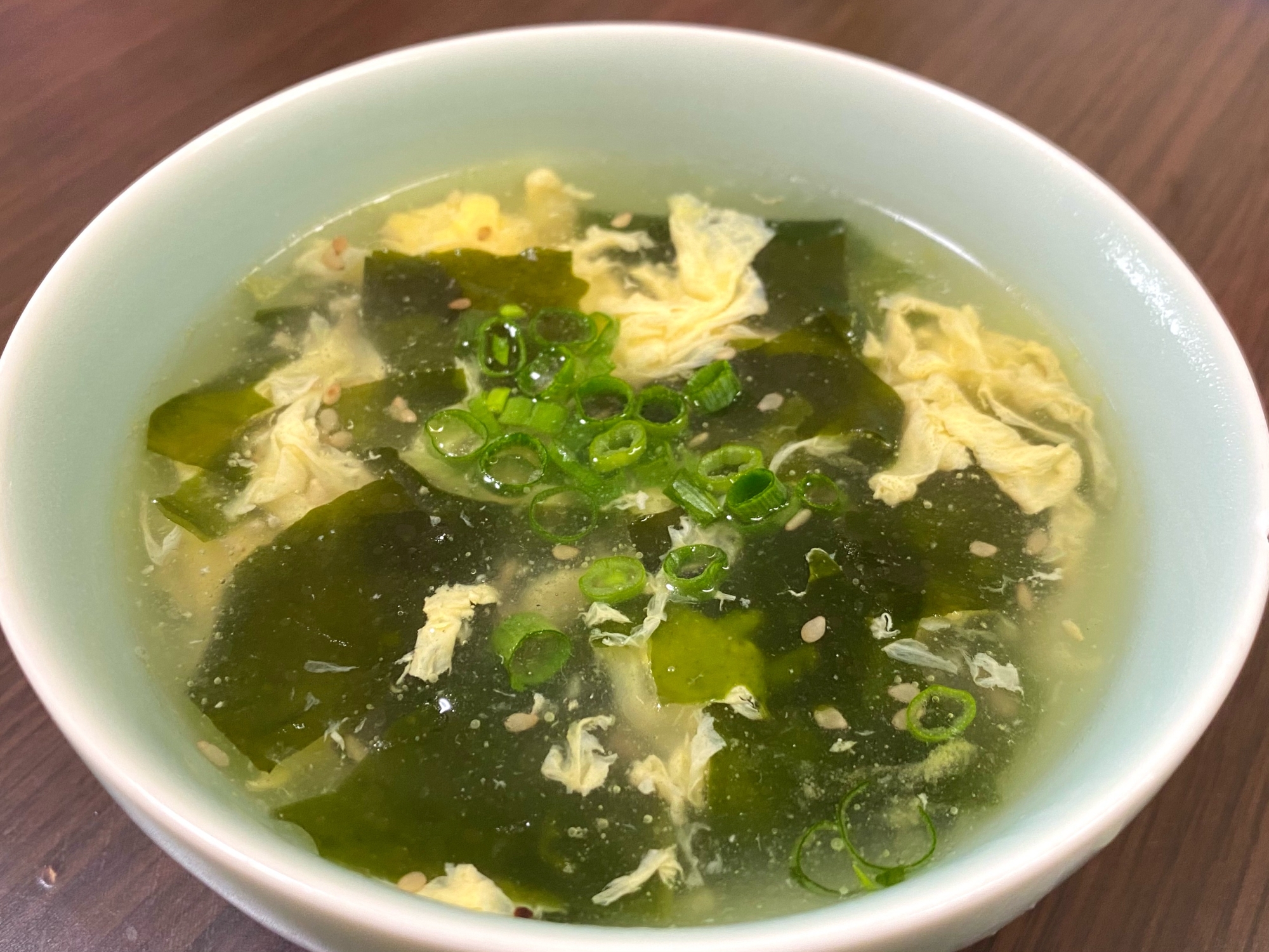 簡単わかめと卵の中華スープ