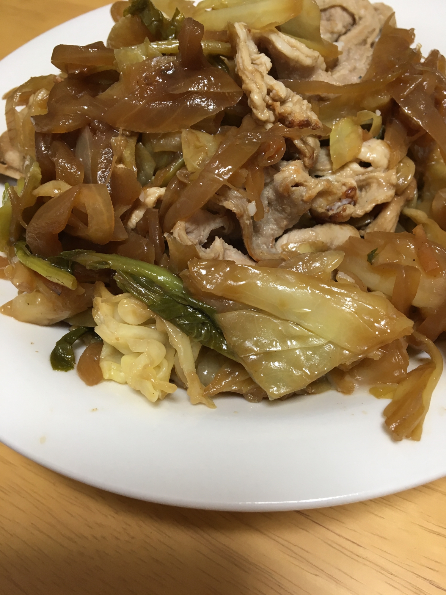 豚肉とキャベツと大根の葉っぱの野菜炒め(*^^*)