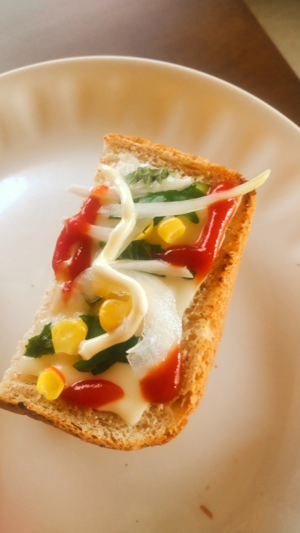 野菜ピザトースト（大葉コーン玉ねぎ）