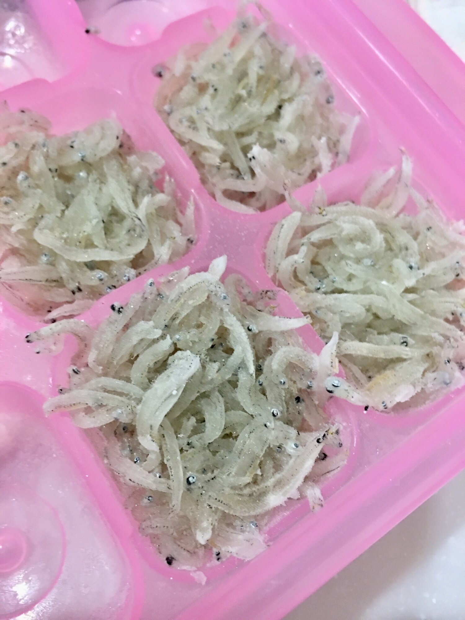 離乳食中期 しらす 冷凍から解凍 レシピ 作り方 By Bella 楽天レシピ 離乳食中期 しらす 冷凍から解凍 レシピ 作り方 By Bella 楽天レシピ