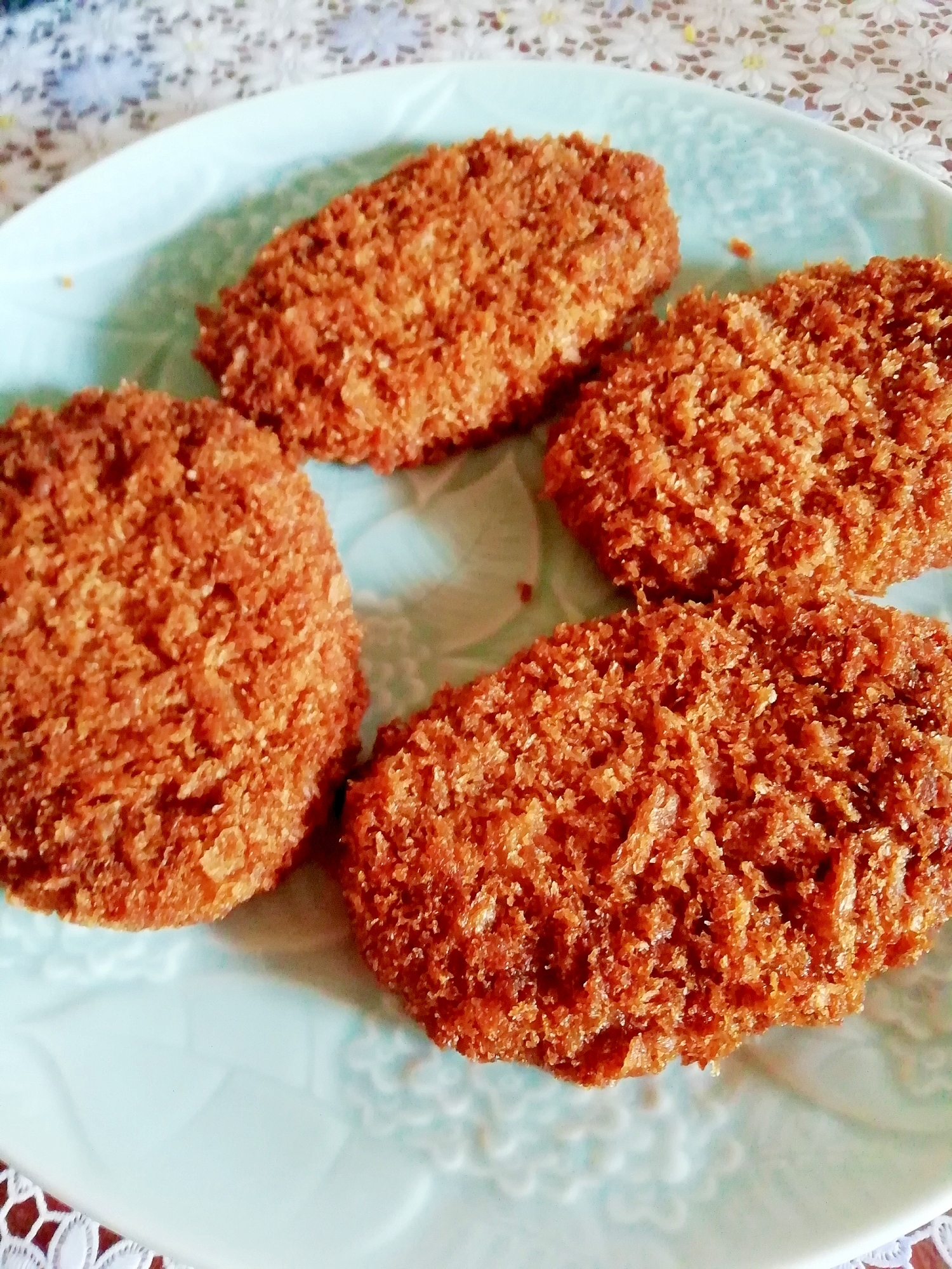 鶏肉でメンチ