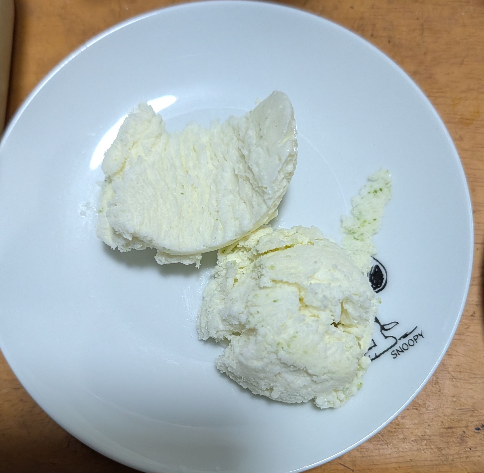 牛乳ホイップでかぼすアイス
