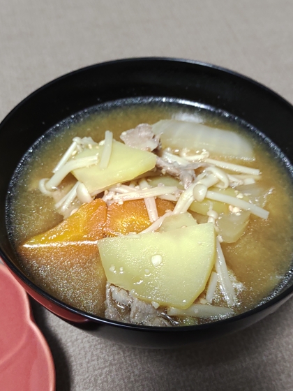 寒い時期に☆温まる豚汁