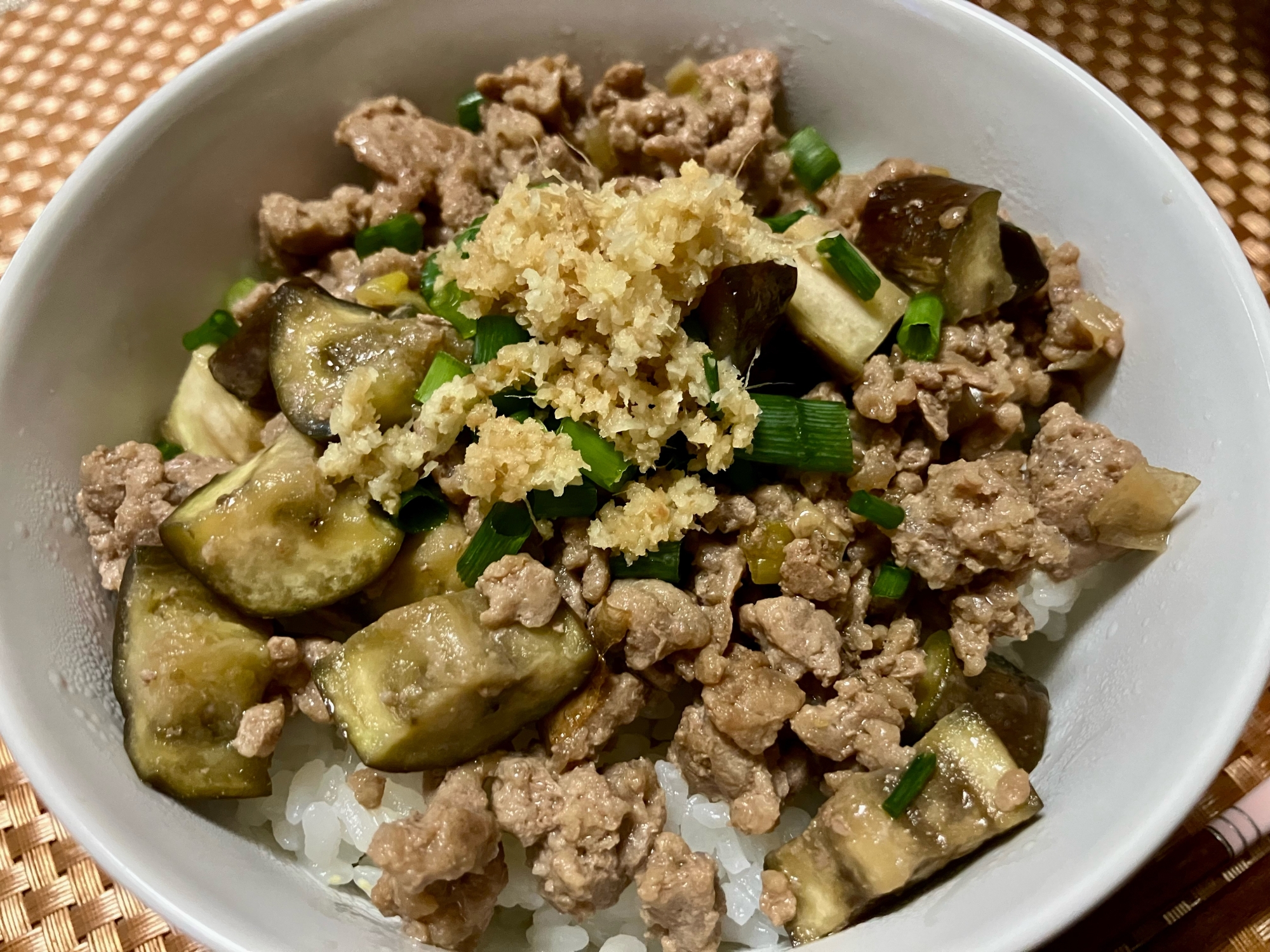 白米が止まらない！茄子のそぼろ丼