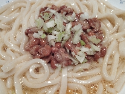 参考にさせて頂き、家にあった玉うどんで作りました。簡単に出来て美味しかったです。ありがとうございました！