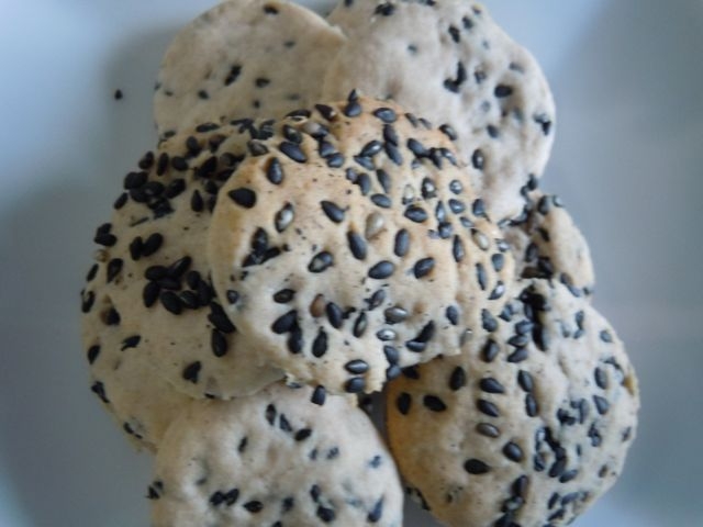 大豆粉で胡麻クッキー