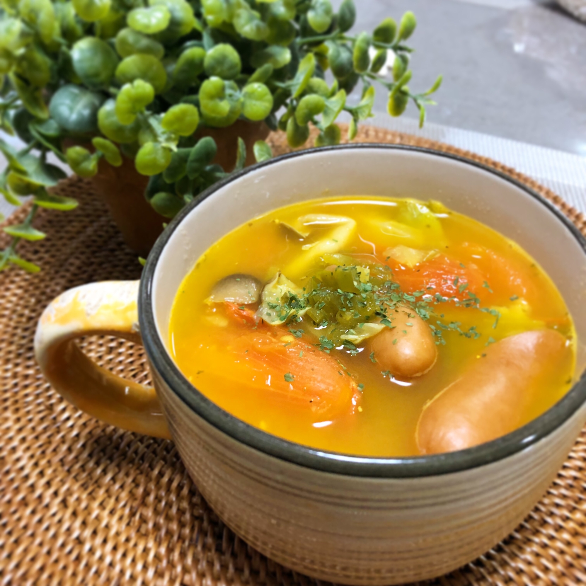 トマト大量消費にも⭐️ほっこり具沢山カレースープ