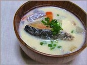 暑い日にぴったり！鮭の冷やしかす汁