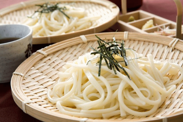 うどんの乾麺がたった1分～でもちもちの麺に